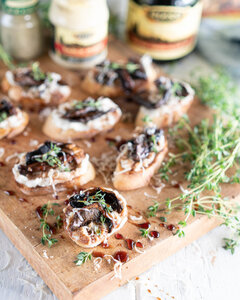 Tuscan Porcini Ricotta Toasts - blog